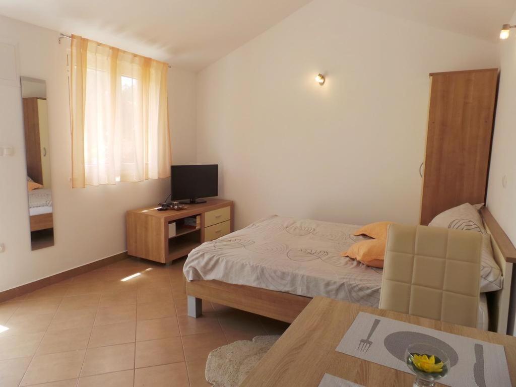 Marino Apartment Seget Vranjica Exterior photo