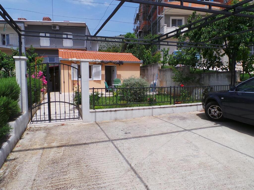 Marino Apartment Seget Vranjica Exterior photo