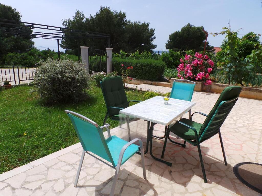 Marino Apartment Seget Vranjica Exterior photo